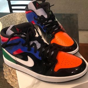 NWT AUTHENTIC Jordan 1’s (women 11.5/men 9.5)